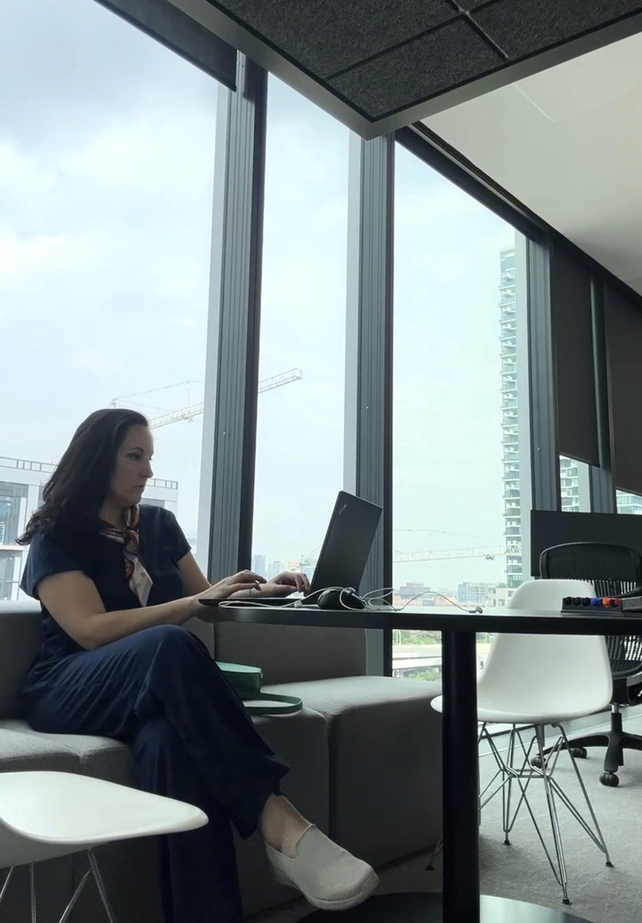 Ева — Бизнес Стратег